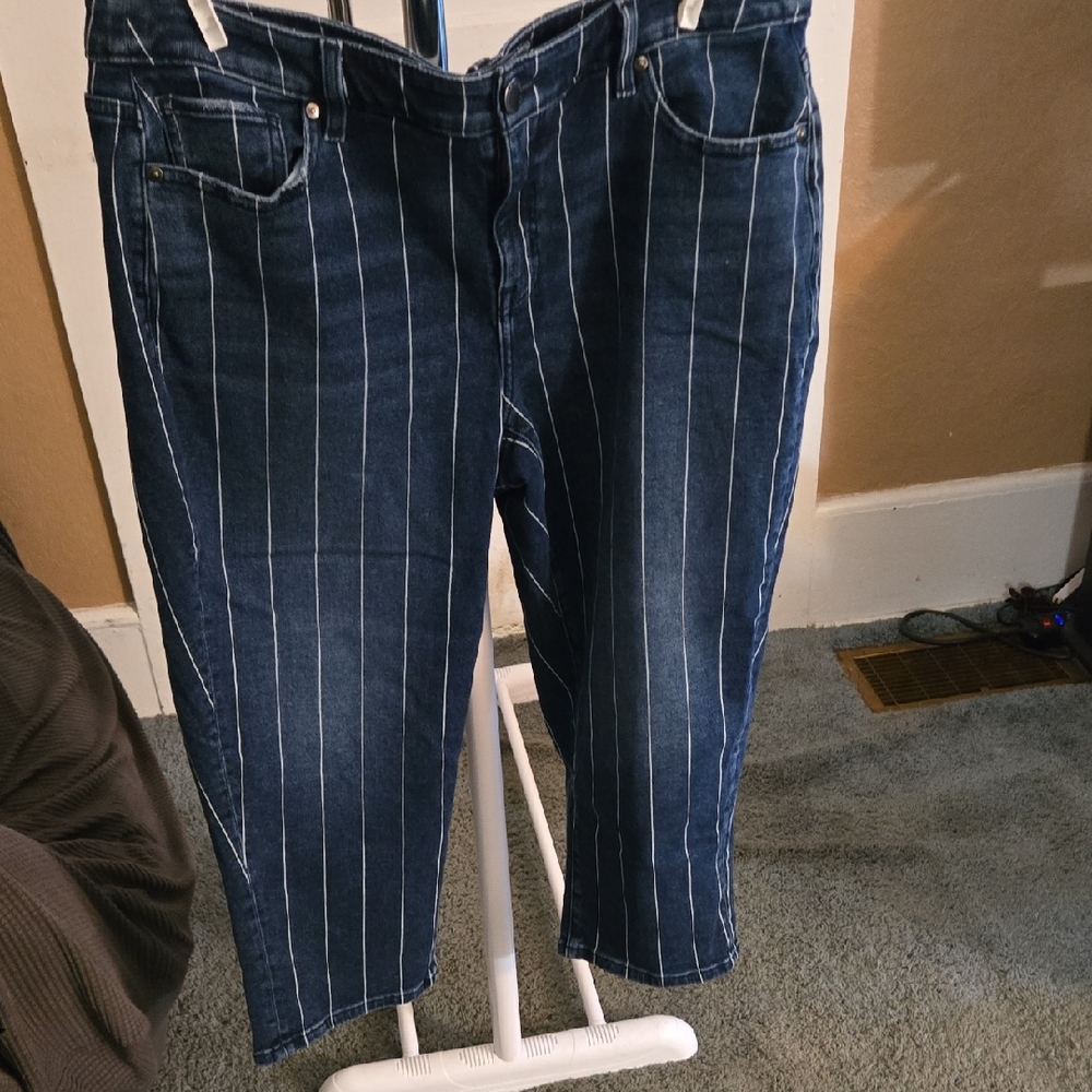 Lane Bryant Denim Jeans with White Stitching. Girlfriend Crop.